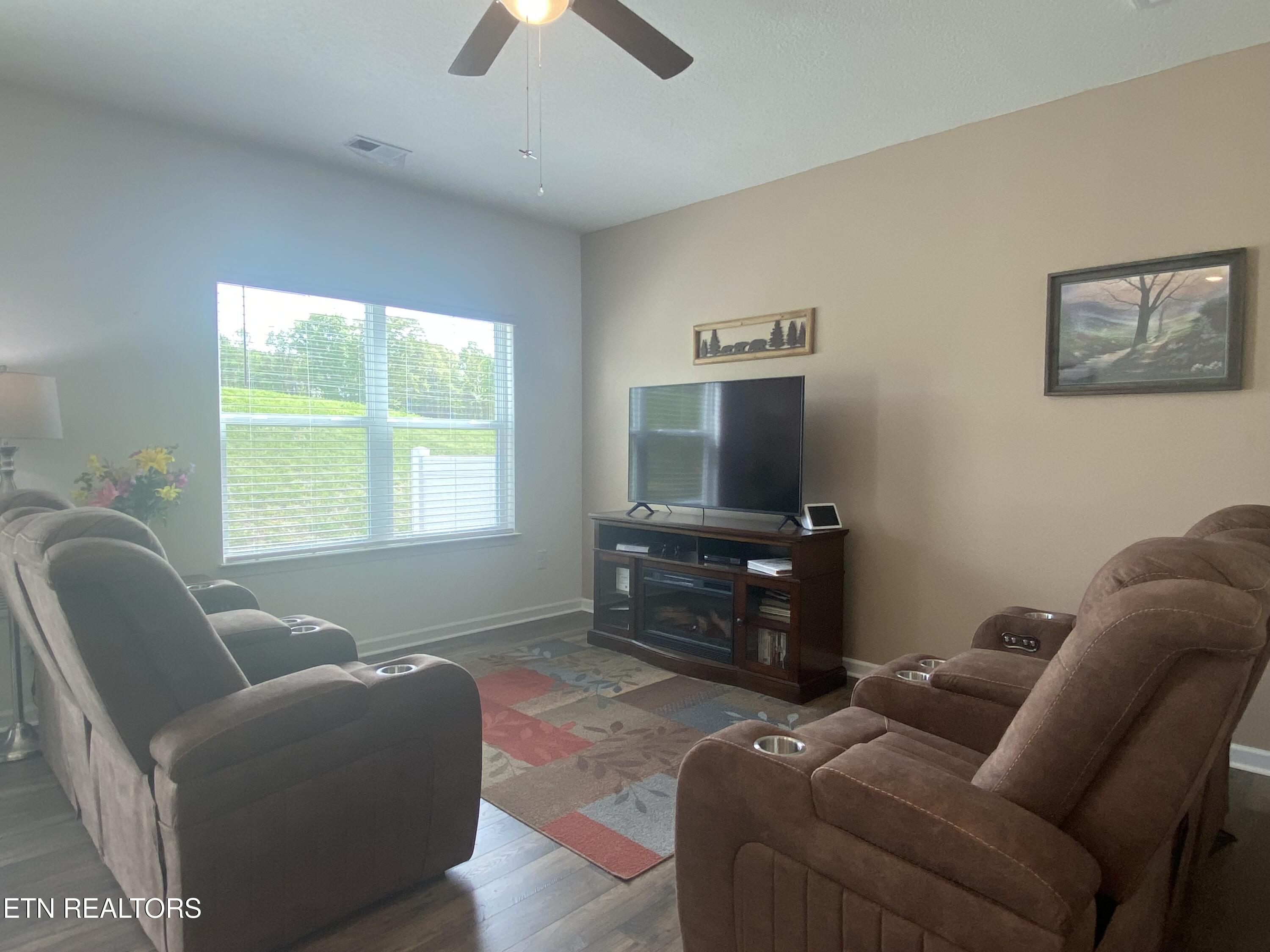 3466 Tyee Crossing Way Kodak, TN 37764 - Photo 15 of 40 IMG_6355
