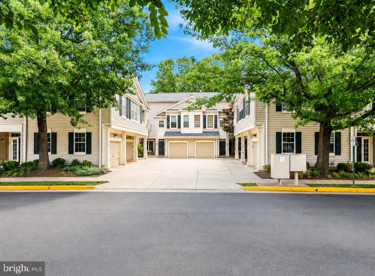 11401 Gate Hill Place, Unit 79 Reston, VA 20194 - Photo 2 of 34
