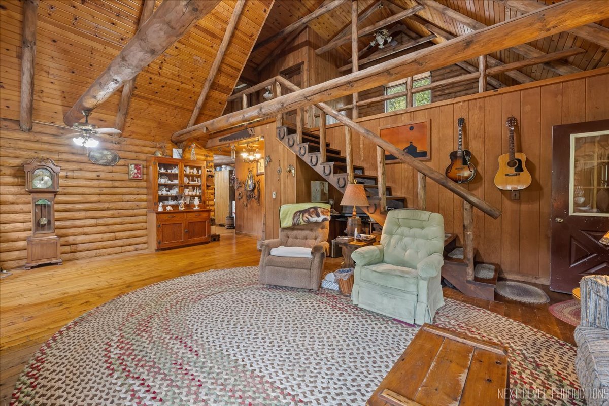 4002 East 1950th Road Sheridan, IL 60551 - Photo 10 of 35 a view of a couch in the patio