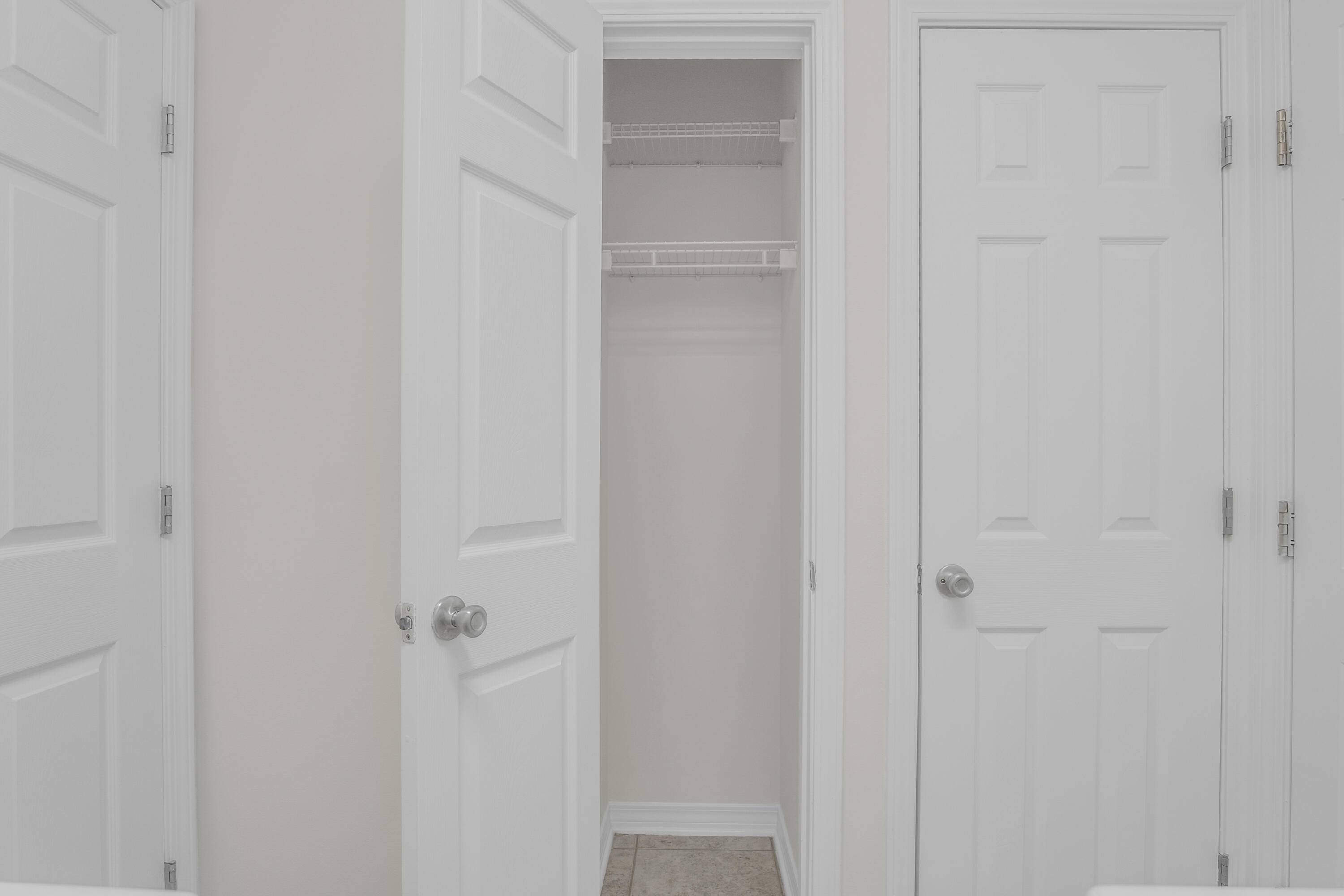 63 Las Roblas Grande Drive Santa Rosa Beach, FL 32459 - Photo 7 of 28 a view of a closet area