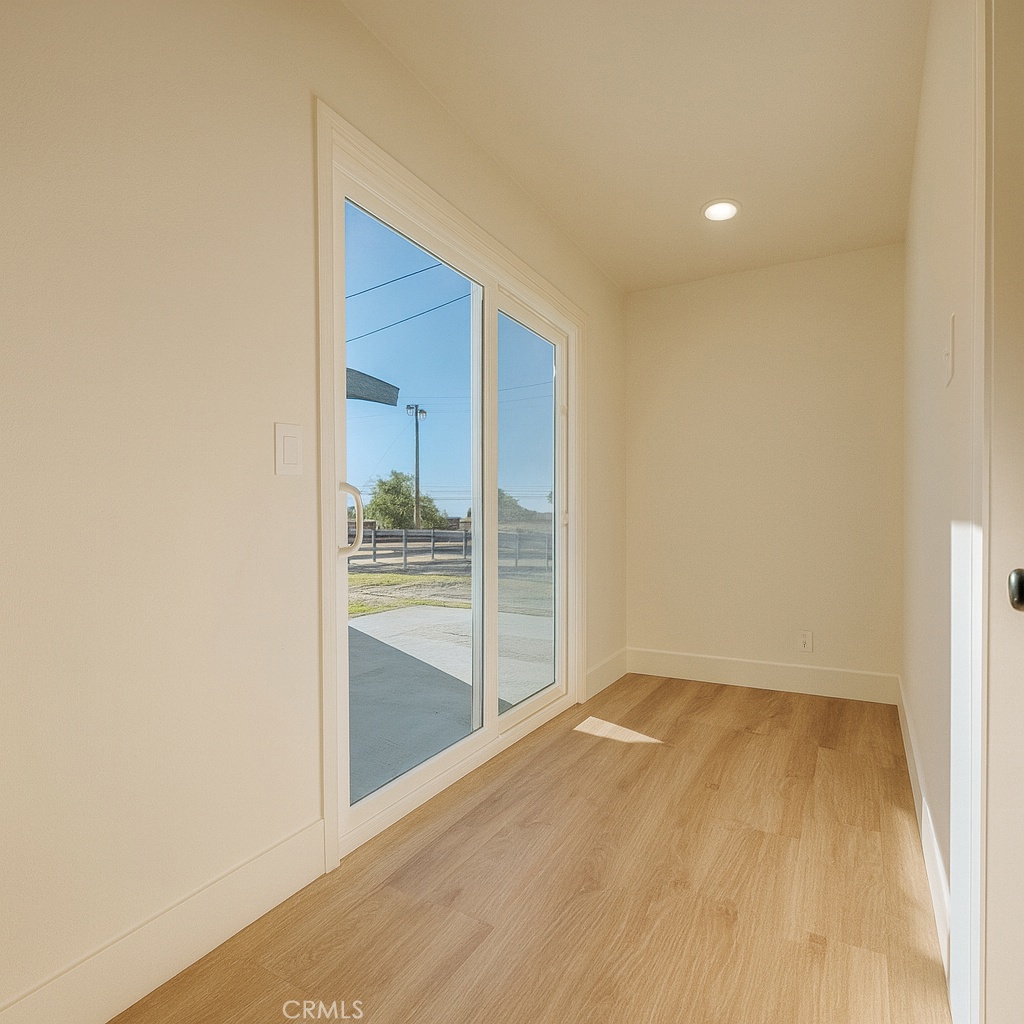 5548 Elmwood Road San Bernardino, CA 92404 - Photo 10 of 16