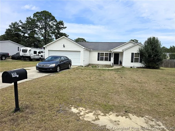 $1 | 124 Old English Lane, Spring Lake, NC 28390