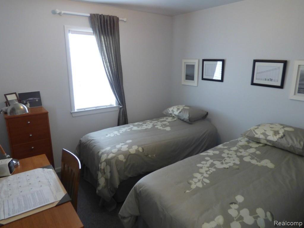5285 West Ellsworth Road Ann Arbor, MI 48103 - Photo 29 of 36 P1120174.jpg