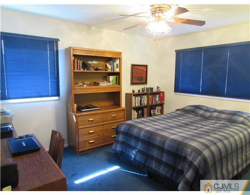 32 Buck Road East Brunswick, NJ 08816 - Photo 19 of 21 Gallery Image 19