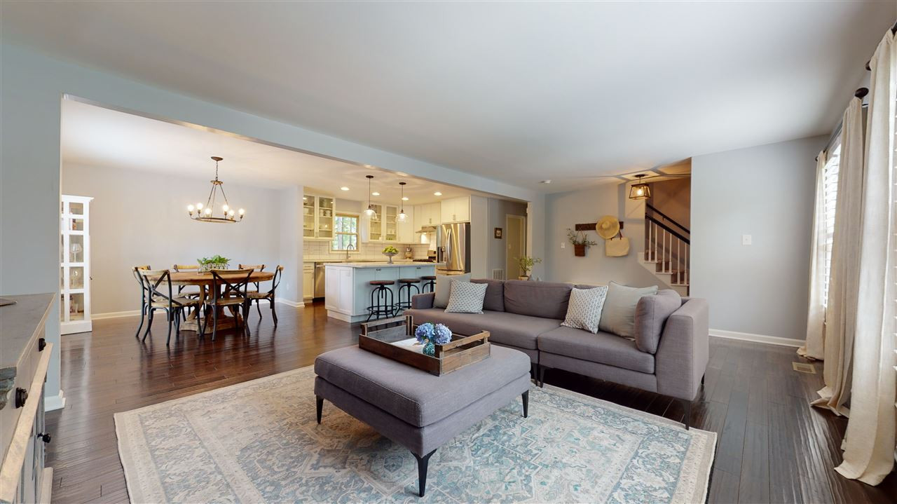 2104 Chrisdale Court Raleigh, NC 27607 - Photo 4 of 29 Family Room