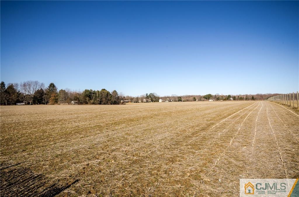359 Dey Road Cranbury, NJ 08512 - Photo 7 of 10 Gallery Image 7