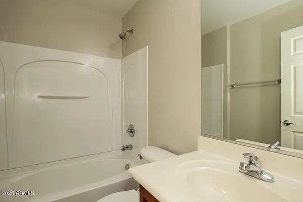 $1,950 | 10324 West Sands Drive, Unit LOT 475, Peoria, AZ 85383