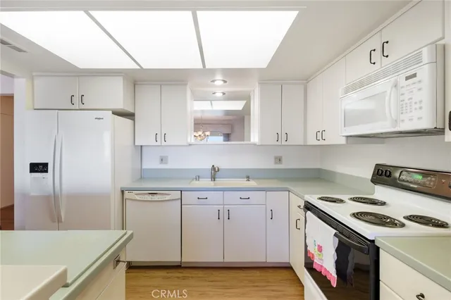 $599,999 | 3117 Terra Granada Drive, Unit 1, Walnut Creek, CA 94595