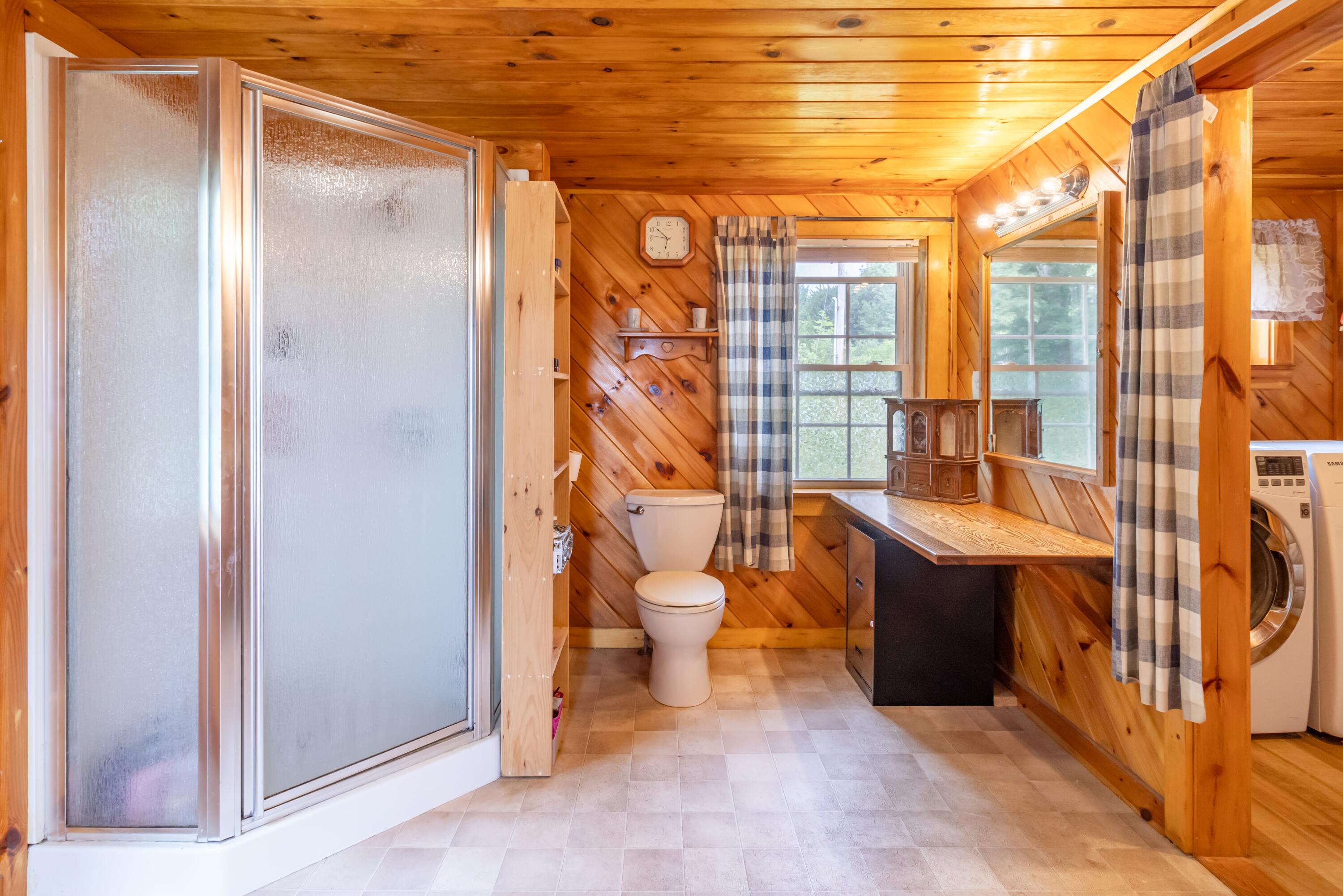 271 Bobcat Road Clifton, ME 04428 - Photo 28 of 84 271 Bobcat Road Interiors-11