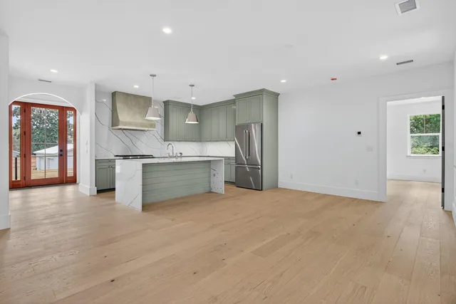 $4,500 | 779 Riverland Drive, Charleston, SC 29412