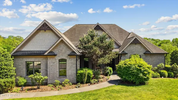 $985,000 | 2508 Shady Meadow Lane, Knoxville, TN 37932
