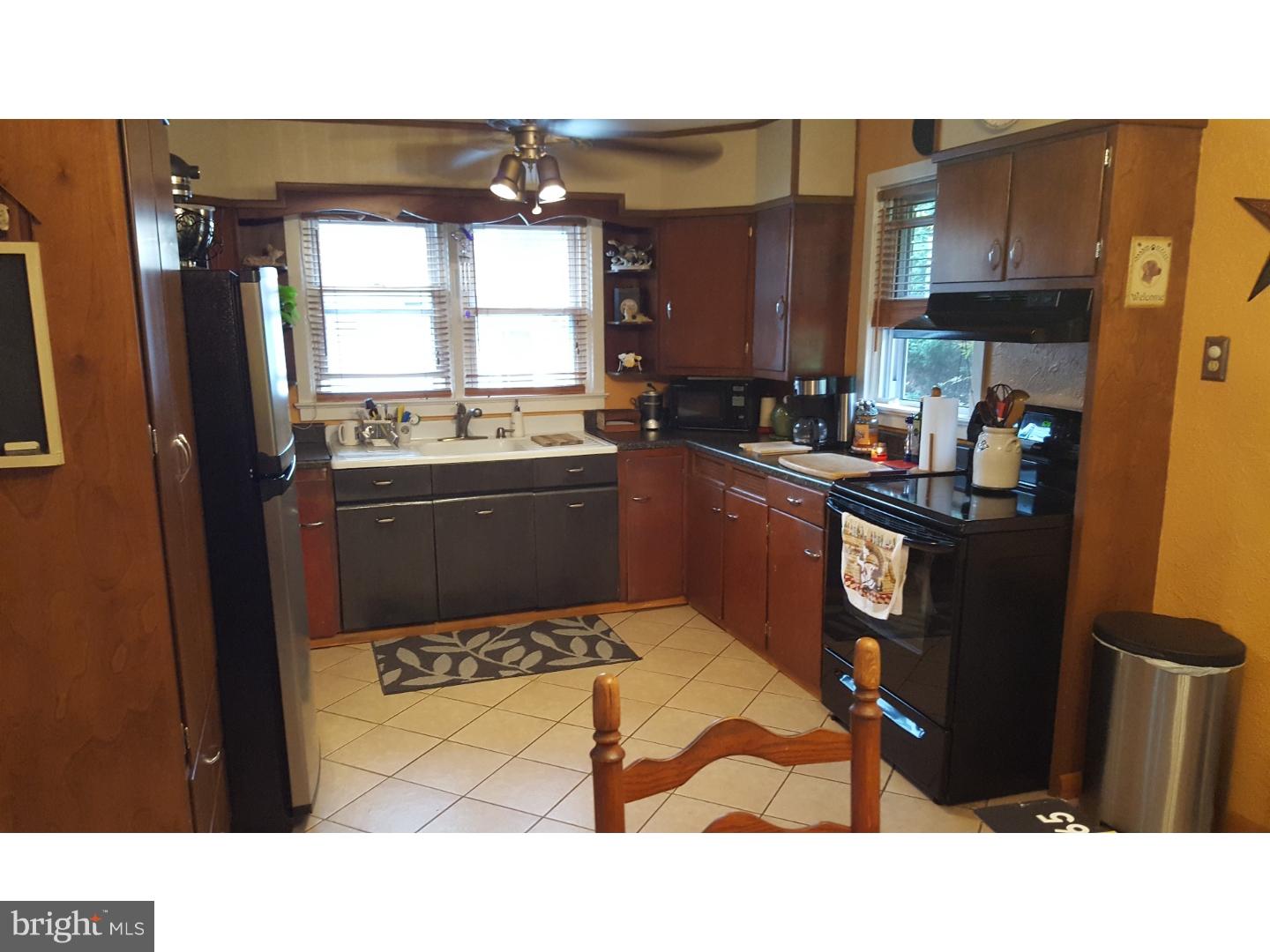 1437 Valley Road Tamaqua, PA 18252 - Photo 5 of 15 Gallery Image 5