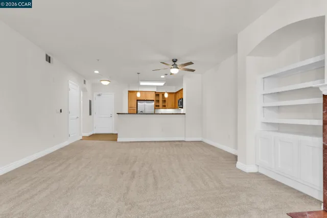 $3,400 | 1310 Creekside Drive, Unit 303, Walnut Creek, CA 94596