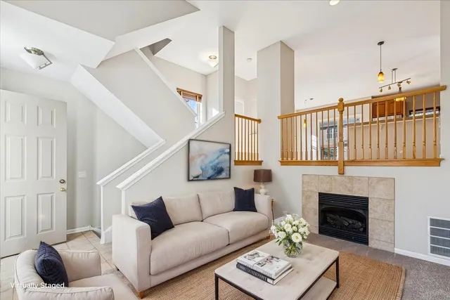 $439,000 | 6135 River Bend Drive, Lisle, IL 60532