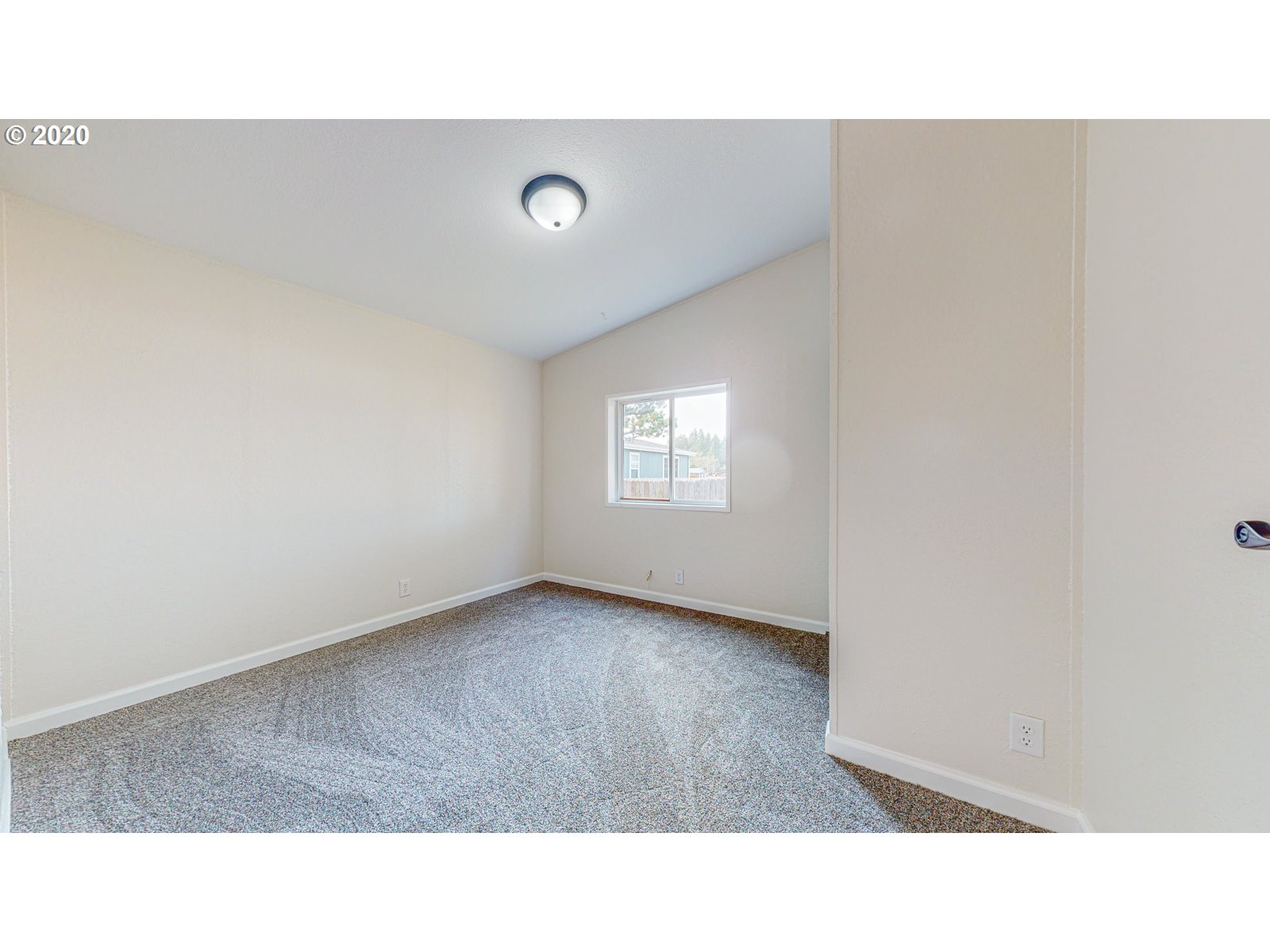 63750 Wallace Road Coos Bay, OR 97420 - Photo 22 of 29 Gallery Image 22