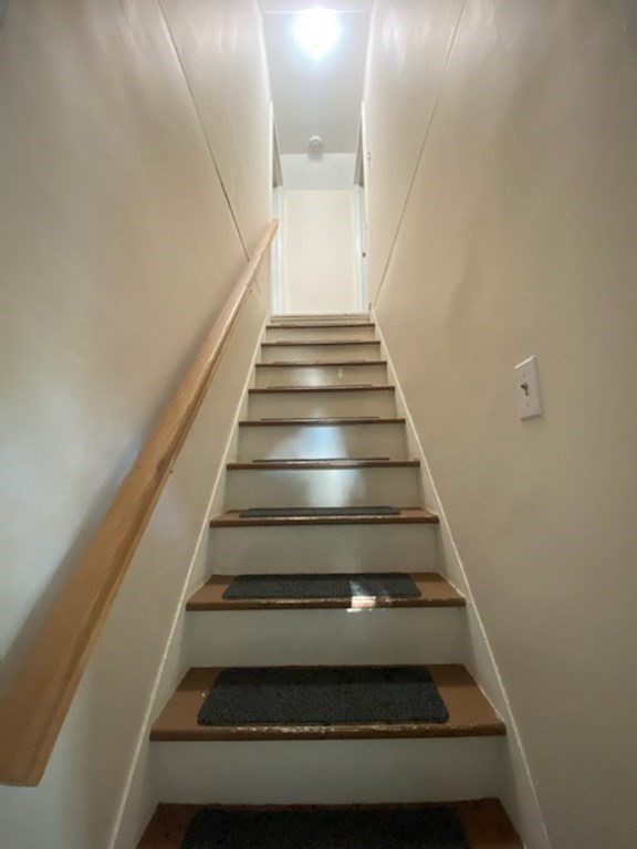 61 Arden Street Springfield, MA 01118 - Photo 16 of 19 a view of entryway