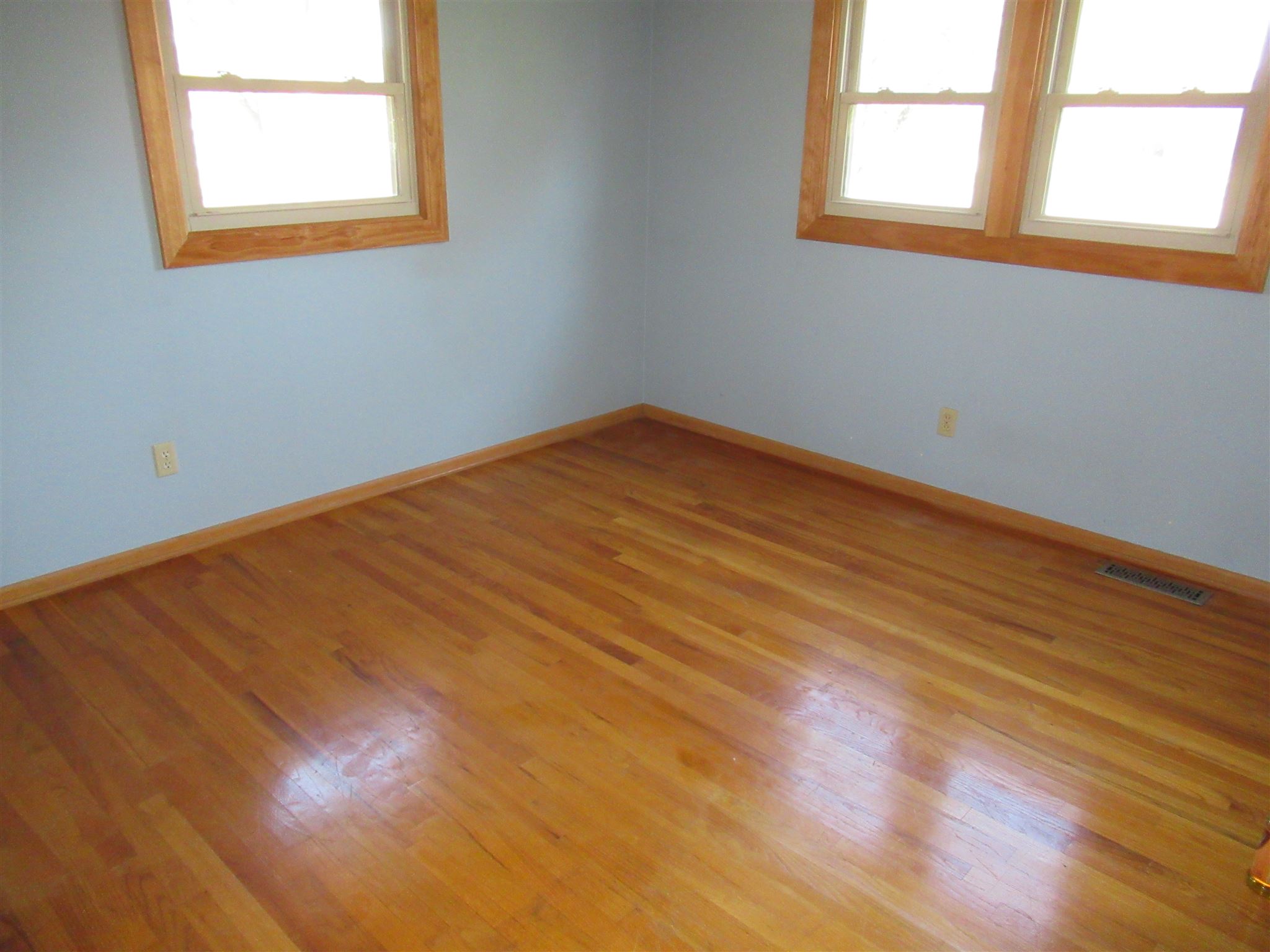 12727 Spencerville Road Harlan, IN 46743 - Photo 12 of 22 Gallery Image 12