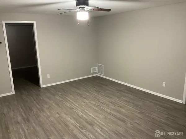 $3,300 | 3092 Bordentown Avenue, Parlin, NJ 08859