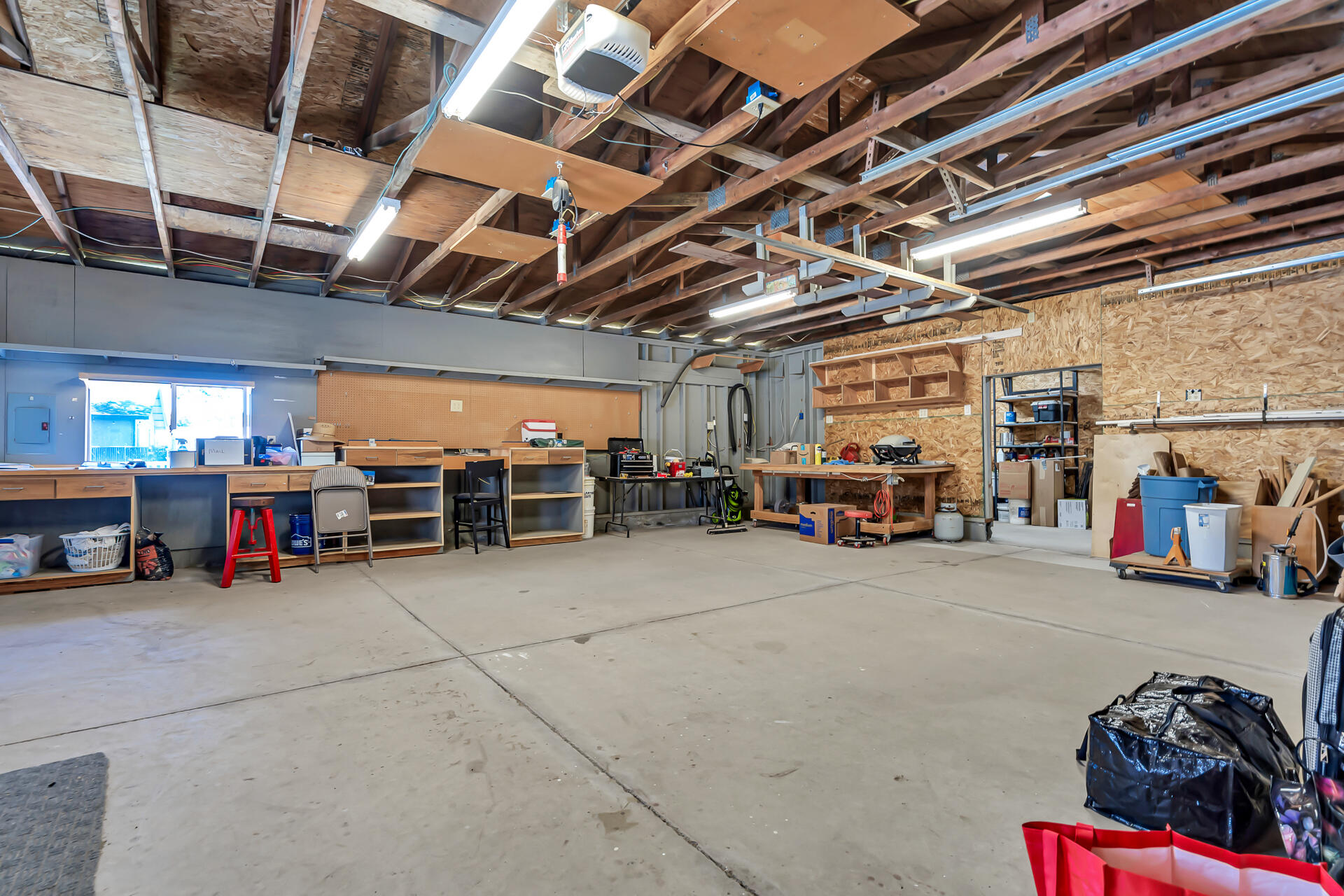 1750 Diamond Street Anderson, CA 96007 - Photo 51 of 54 Inside Shop