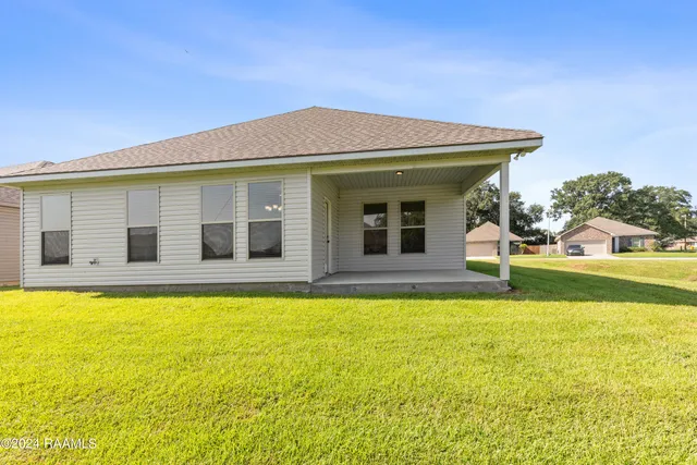 $1,750 | 109 Springsteen Lane, Lafayette, LA 70507