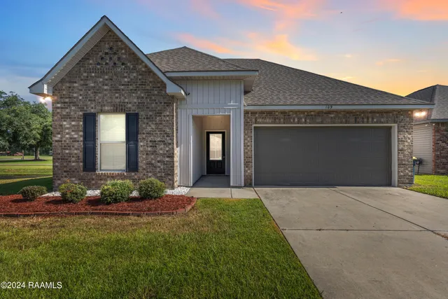 $1,750 | 109 Springsteen Lane, Lafayette, LA 70507