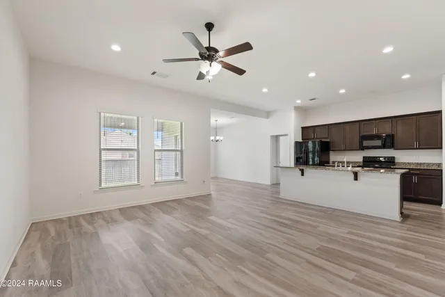 $1,750 | 109 Springsteen Lane, Lafayette, LA 70507