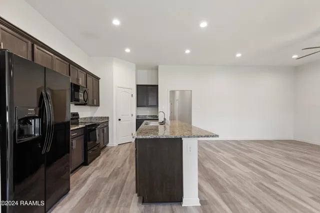 $1,750 | 109 Springsteen Lane, Lafayette, LA 70507