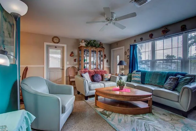 $359,900 | 6116 Northwest 15th Street, Margate, FL 33063