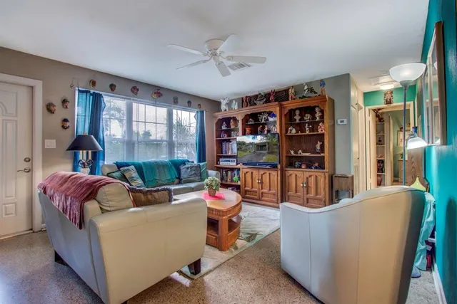 $359,900 | 6116 Northwest 15th Street, Margate, FL 33063