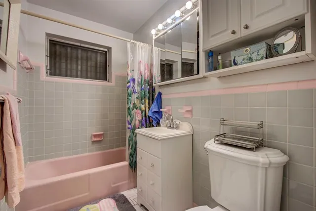 $359,900 | 6116 Northwest 15th Street, Margate, FL 33063