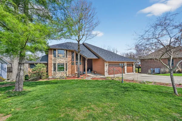 $563,000 | 22370 Montana Drive, Lawrenceburg, IN 47025