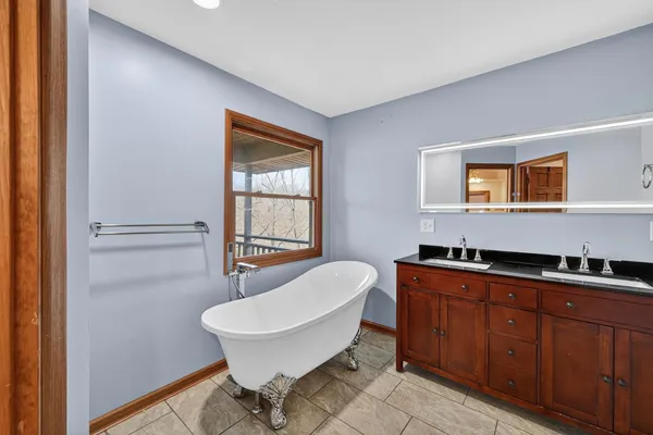 $563,000 | 22370 Montana Drive, Lawrenceburg, IN 47025