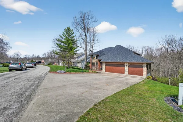 $563,000 | 22370 Montana Drive, Lawrenceburg, IN 47025