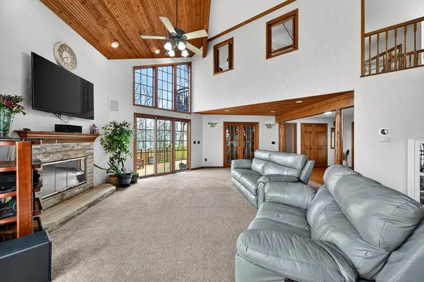 $563,000 | 22370 Montana Drive, Lawrenceburg, IN 47025