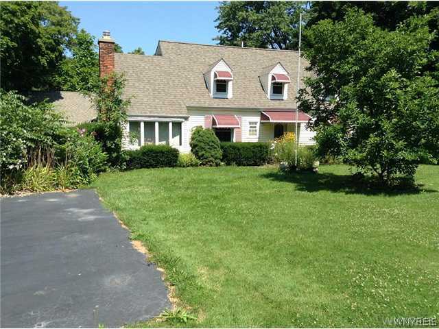 935 Ridge Road Lewiston, NY 14092 - Photo 1 of 1 Exterior Front