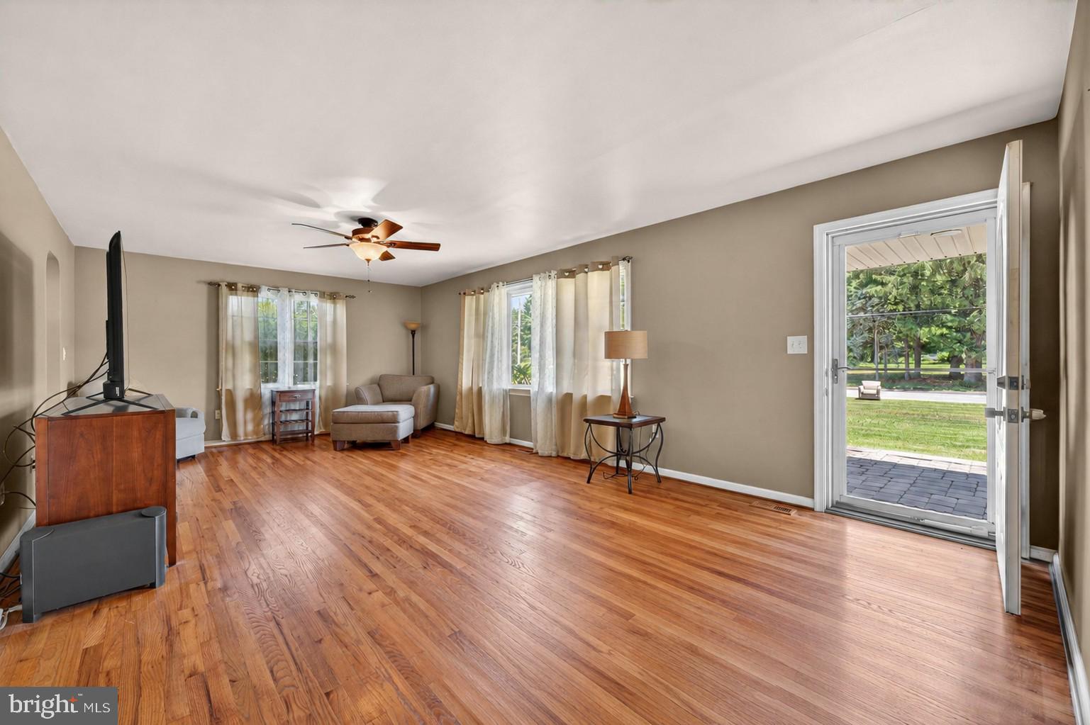 49 West Tomlin Station Road Mickleton, NJ 08056 - Photo 5 of 34