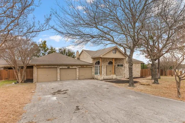 $475,000 | 4017 Marana Drive, Granbury, TX 76048