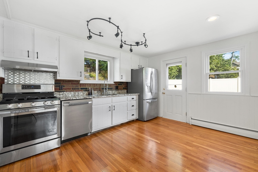 83 Lowell Street Andover, MA 01810 - Photo 6 of 25