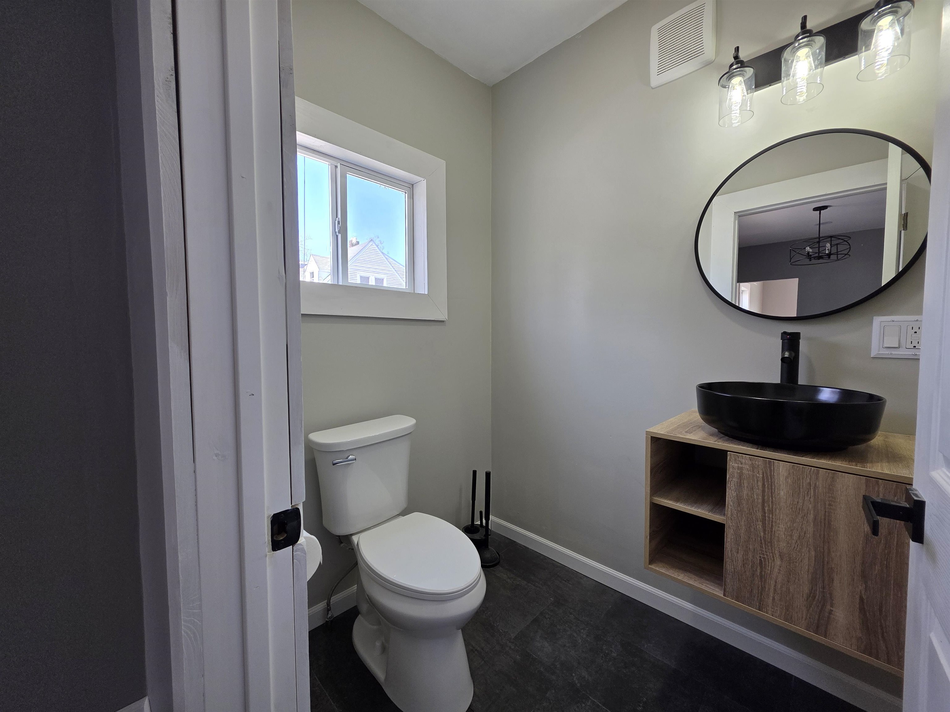 196 Union Street Springfield, VT 05156 - Photo 42 of 47