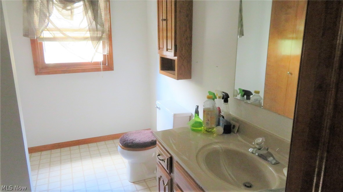 11213 W Road Wakeman, OH 44889 - Photo 13 of 18 Upstairs Bath