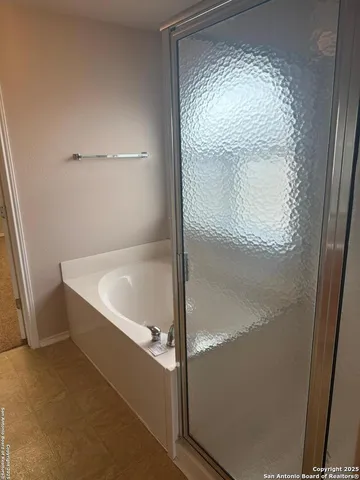 $2,850 | 2511 Fayette Drive, New Braunfels, TX 78130