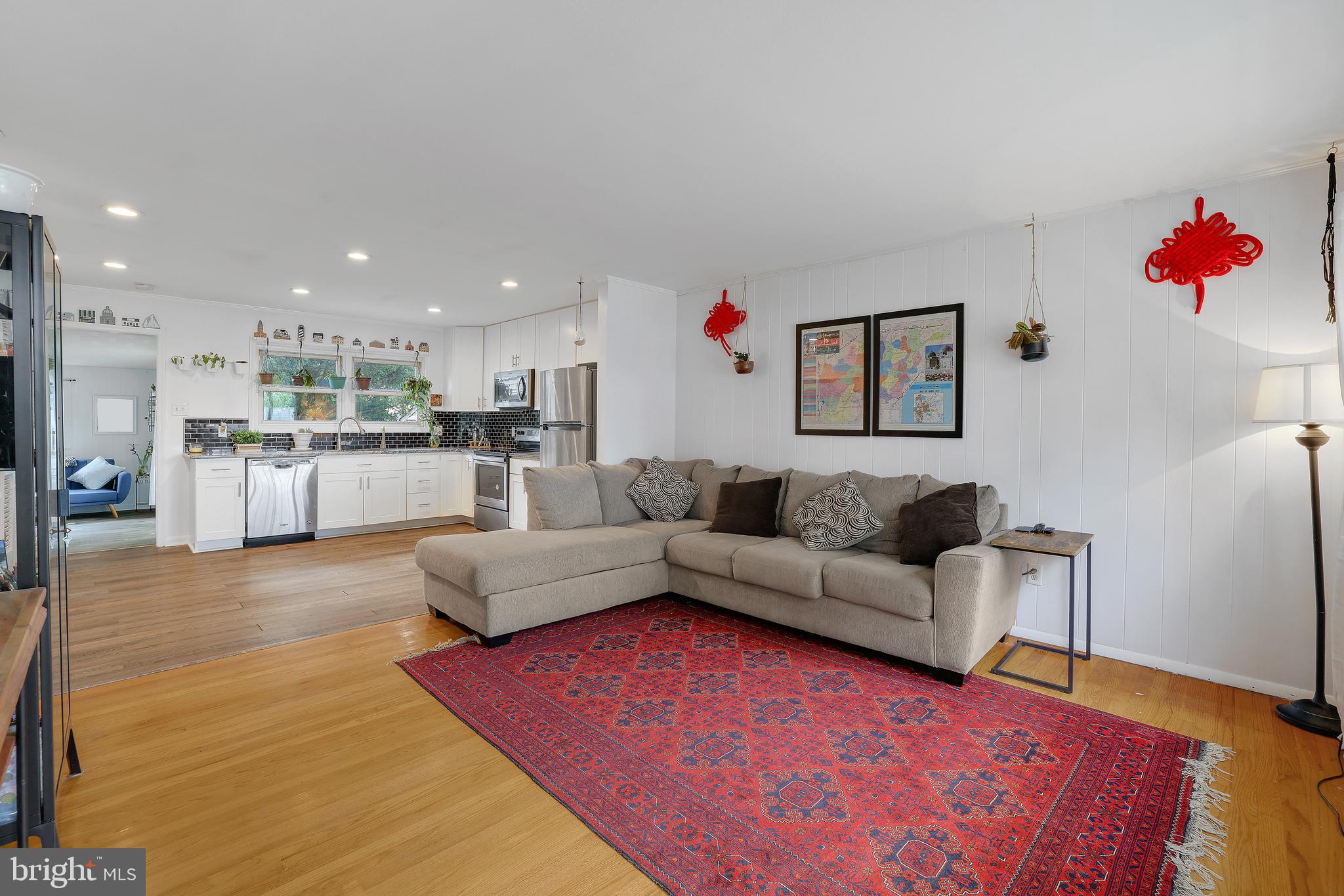1161 Ridge Drive Pasadena, MD 21122 - Photo 4 of 35 Gallery Image 4