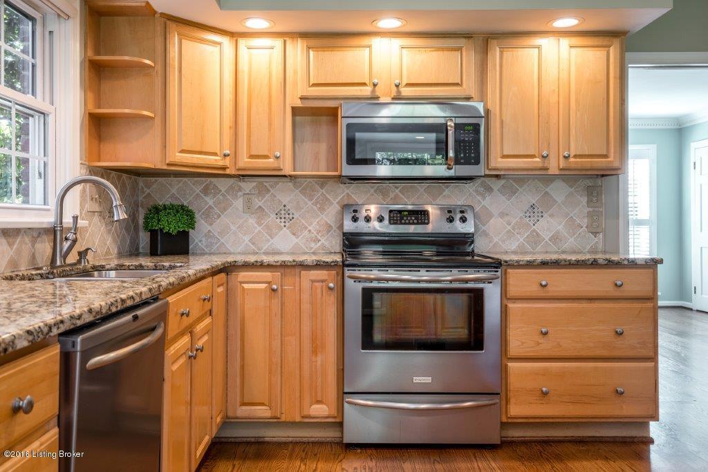 302 South Chadwick Road Louisville, KY 40222 - Photo 29 of 62 302 S Chadwick Rd-33