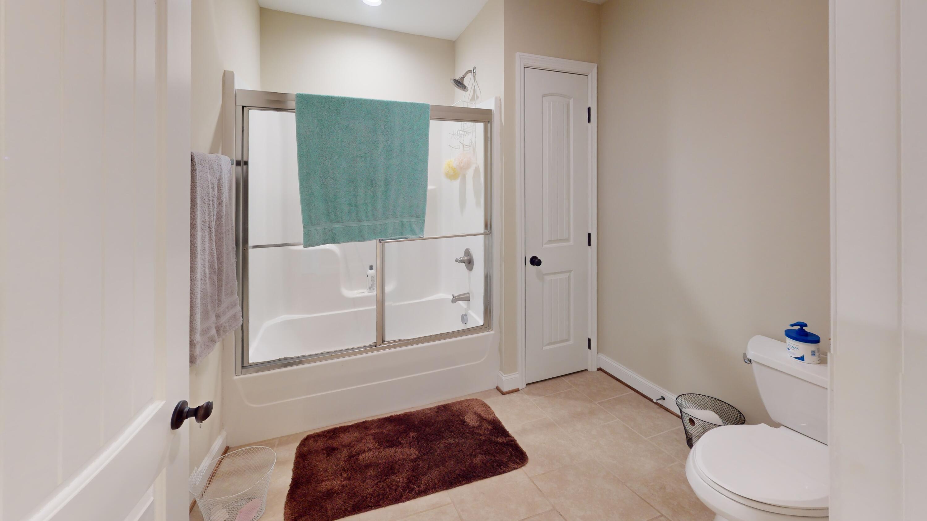 430 Randi Circle Dayton, TN 37321 - Photo 11 of 23 11-Master Bathroom 1