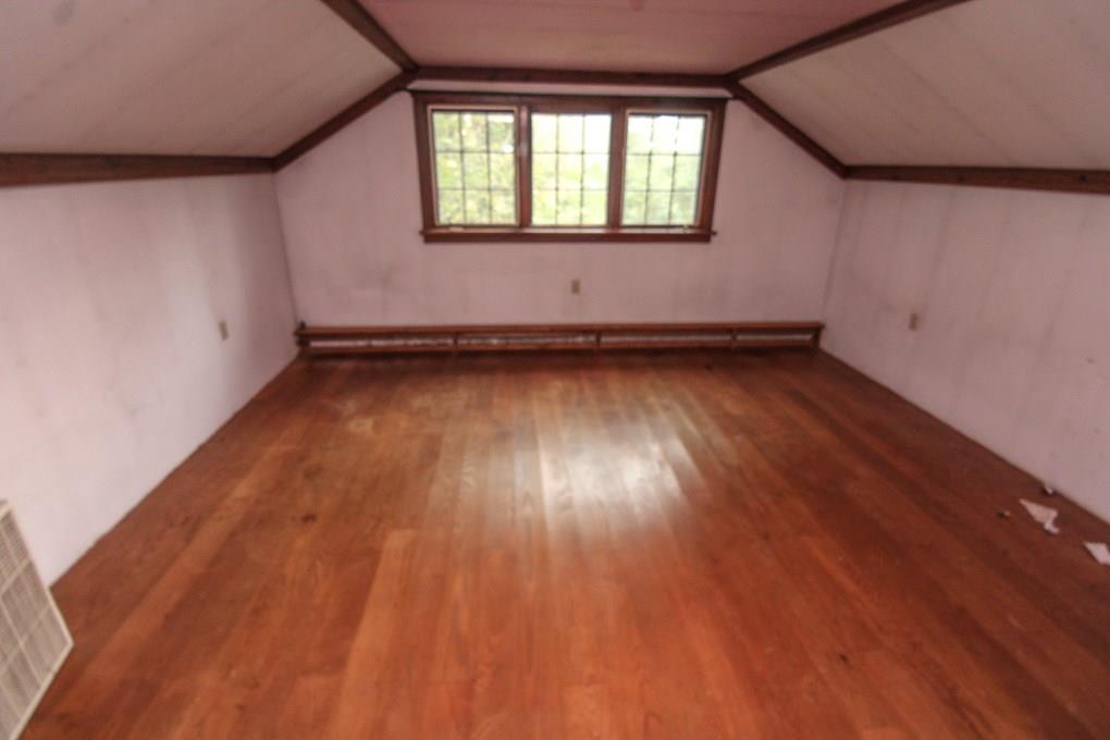 600 Redgate Road Sewickley, PA 15143 - Photo 13 of 25 Bright 3rd bedroom