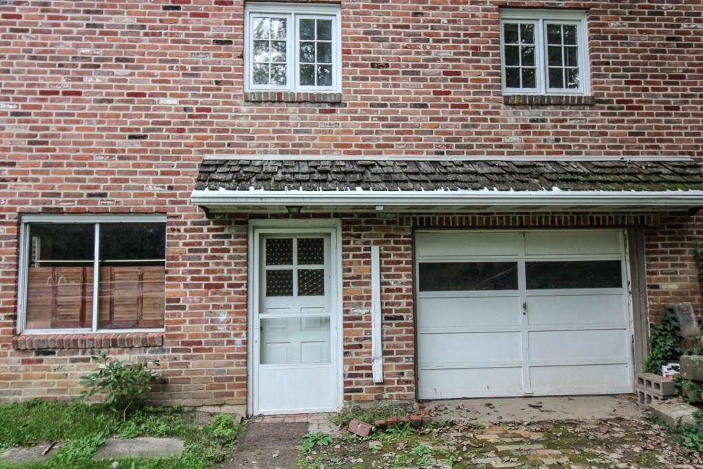 600 Redgate Road Sewickley, PA 15143 - Photo 17 of 25 Garage