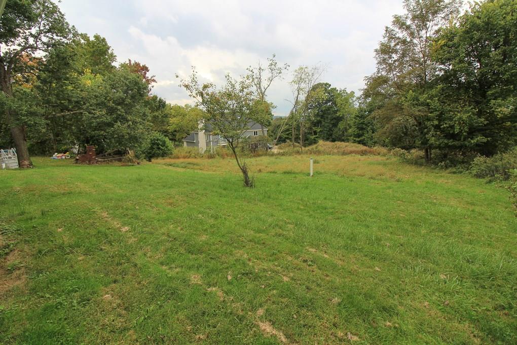 600 Redgate Road Sewickley, PA 15143 - Photo 20 of 25 Spacious rear yard