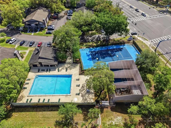 $1,895 | 4022 Tumble Wood Trail, Unit 201, Tampa, FL 33613