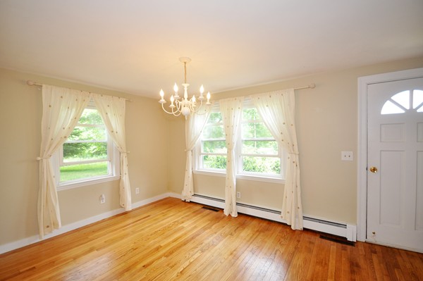 276 Taylor Road Stow, MA 01775 - Photo 18 of 30