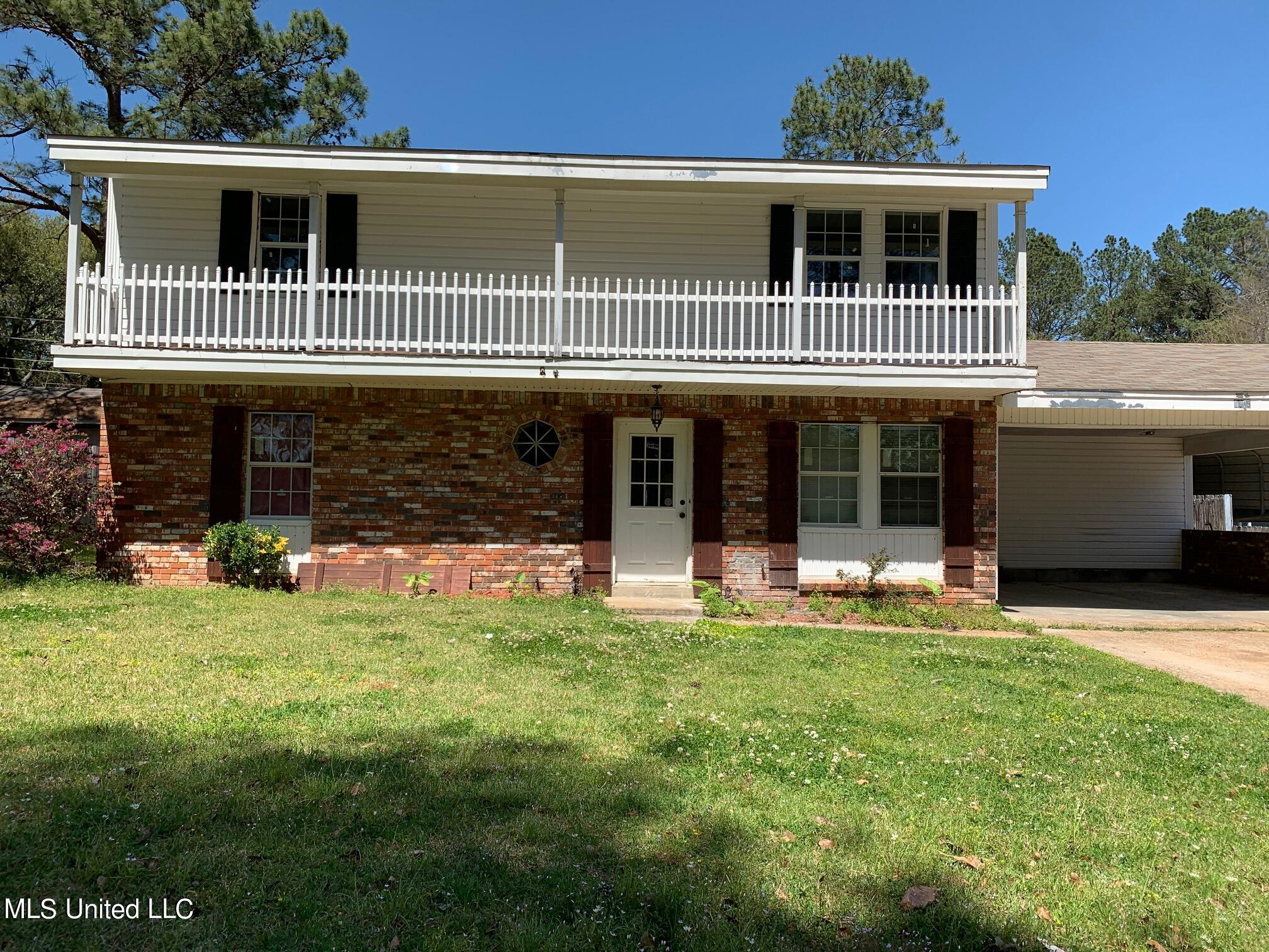 1005 Post Road Clinton, MS 39056 - Photo 2 of 23 IMG_4990